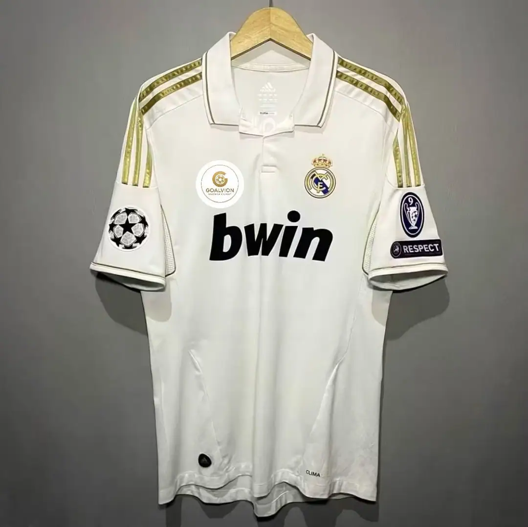 Real Madrid 2011/12 Home Retro Jersey, front