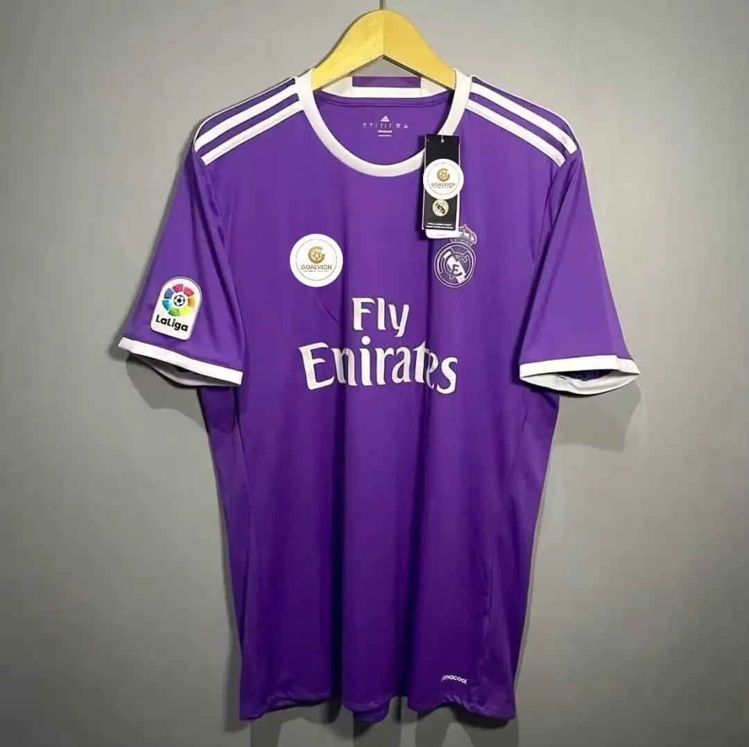 Real Madrid 2016/17 Away Retro Jersey, front