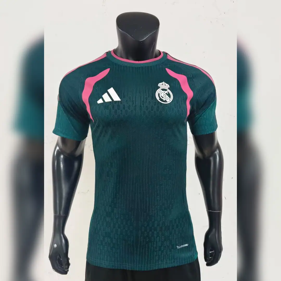 Real Madrid Training Kit 2026/27 — Player Edition, front